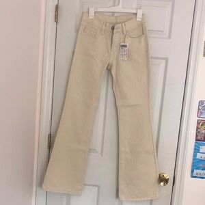 Brandy Melville J.Galt NWT beige mid-rise jeans